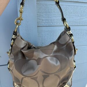 2008 Coach Carly Gold